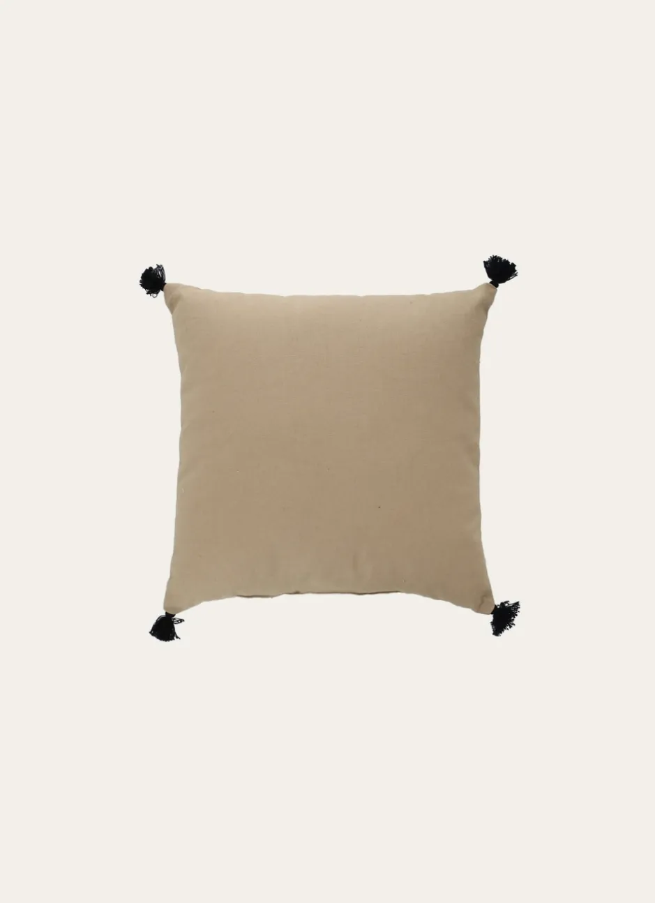 COUSSIN EN COTON UNI AVEC PETITS POMPONS SABLE