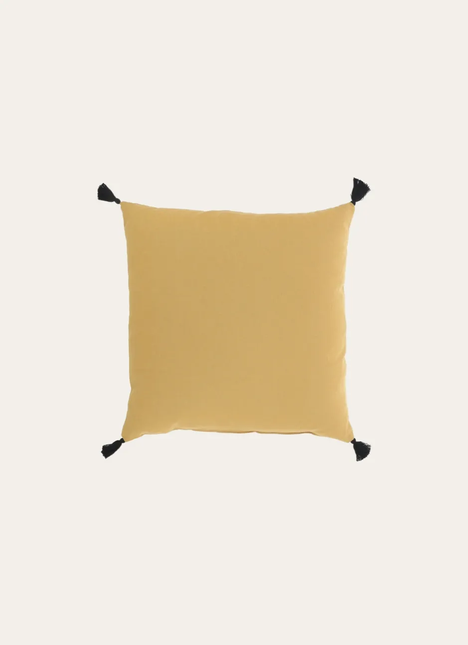 COUSSIN EN COTON UNI AVEC PETITS POMPONS MOUTARDE